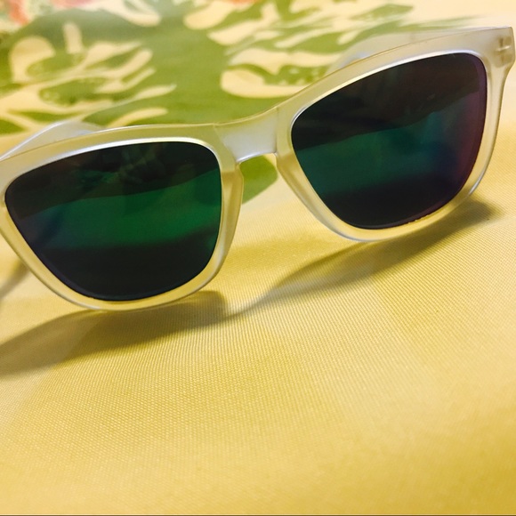 REFLECTIVE LENS GLASSES!!! - Picture 2 of 4